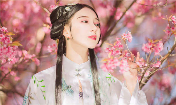 灯塔供卵试管婴儿：助您实现家庭梦想的科学方案